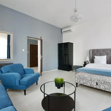 Premium By Hi5 - Astoria Square